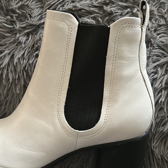 New ECCO Women's Shape Sculpted Motion 55 Chelsea Ankle Boot Size EU 40/US 9-9.5 - Picture 5 of 11